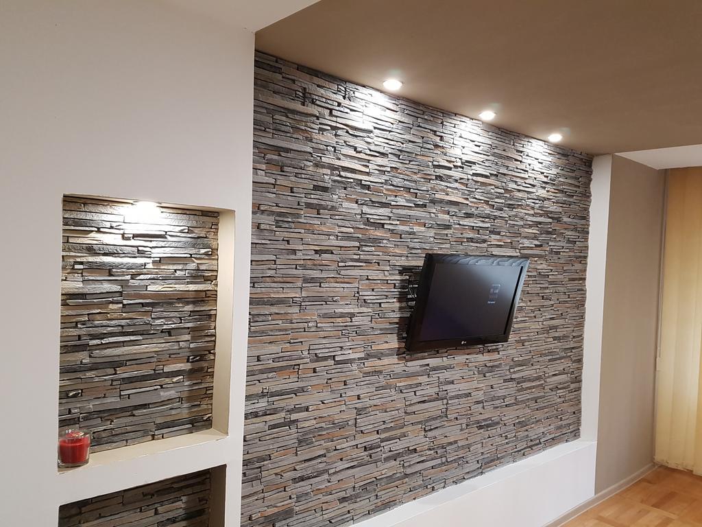 Woodstone Apartment Ploieşti Eksteriør bilde