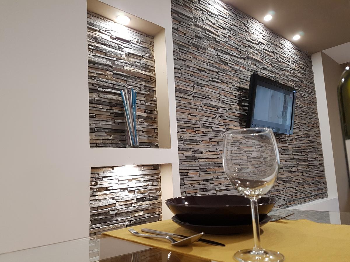 Woodstone Apartment Ploieşti Eksteriør bilde