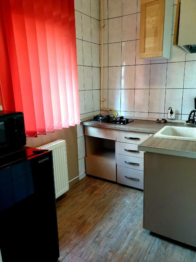 Woodstone Apartment Ploieşti Eksteriør bilde